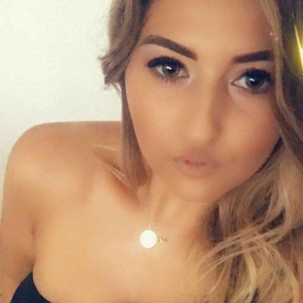 Meet your Posher, Ana